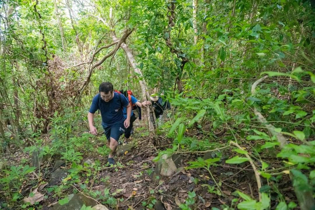 Con Dao Backpacker - Loco Camping Chi Khu Co Ong Exteriér fotografie